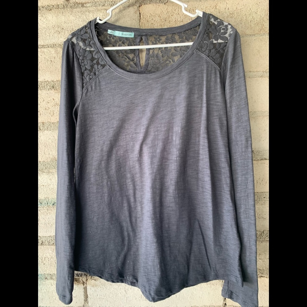 🟪 NWOT Maurice’s top